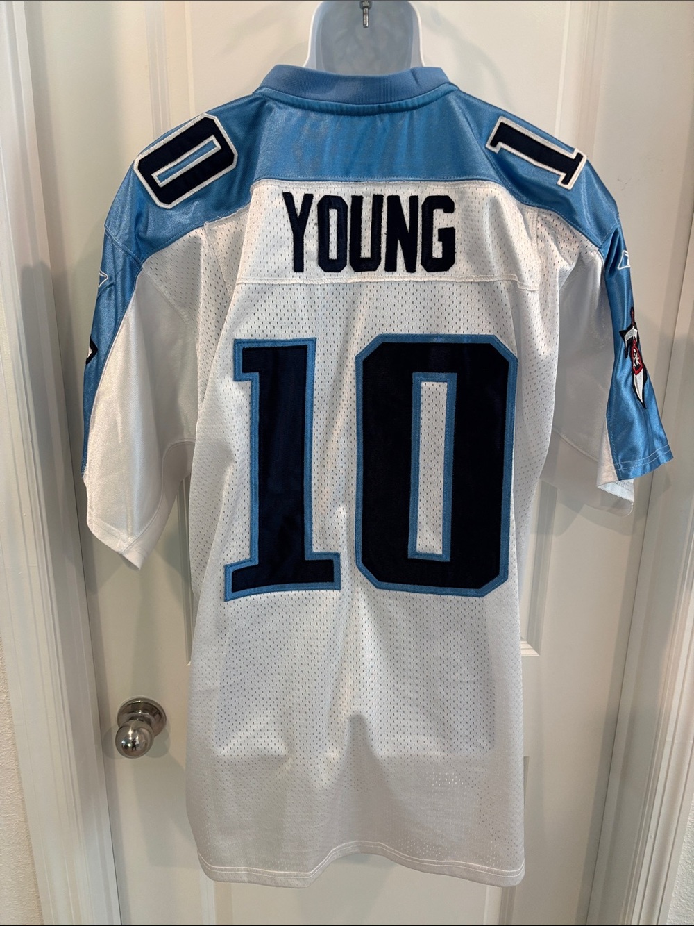 Like New Reebok Vince Young Tennessee Titans Jersey